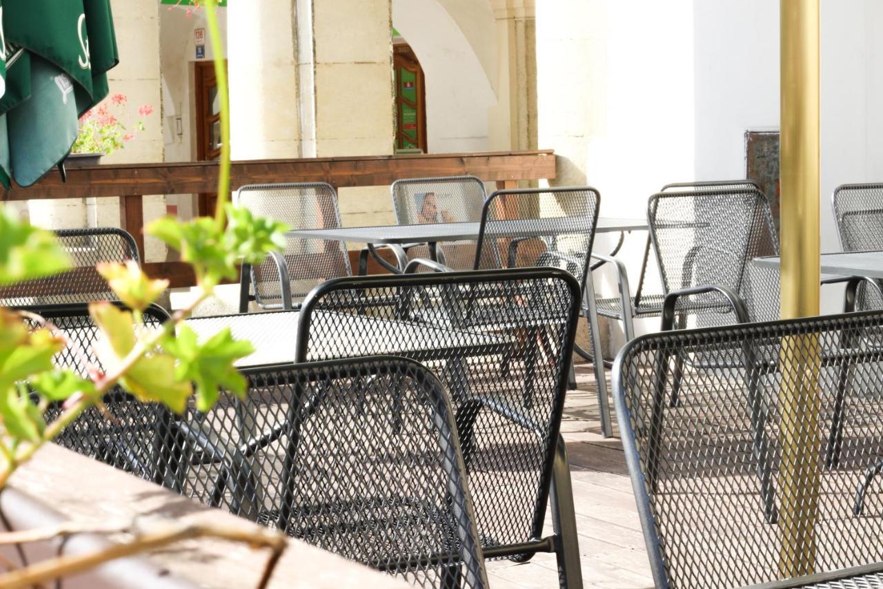 Hotel Slavia Svitavy Luaran gambar