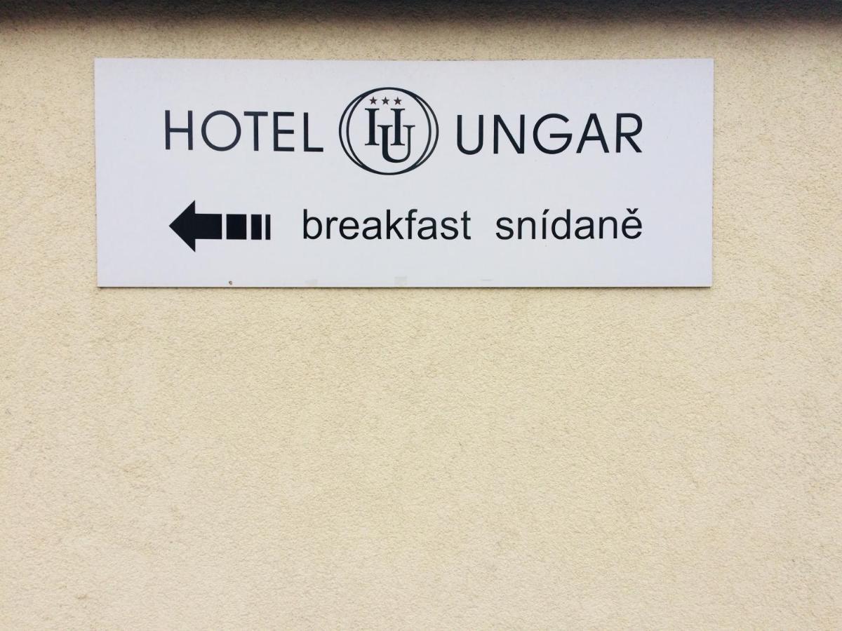 Hotel Slavia Svitavy Luaran gambar