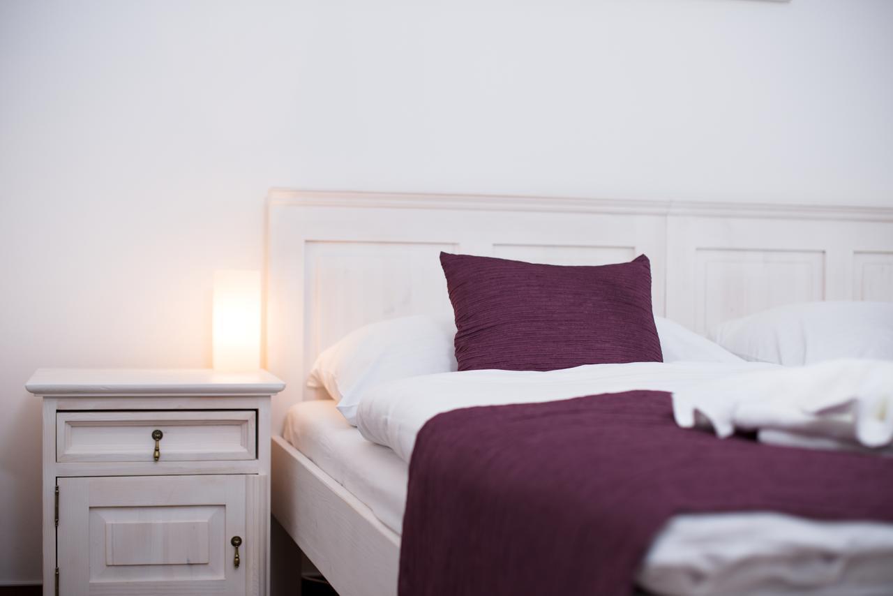 Hotel Slavia Svitavy Luaran gambar